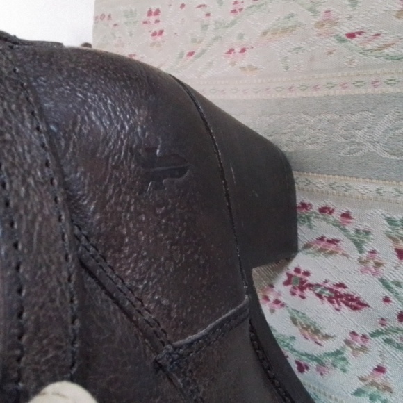 FRYE GENUINE LEATHER BOOTS - Picture 5 of 10